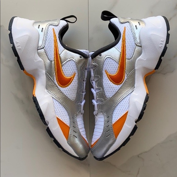 NWT Nike Air Heights - Picture 7 of 8